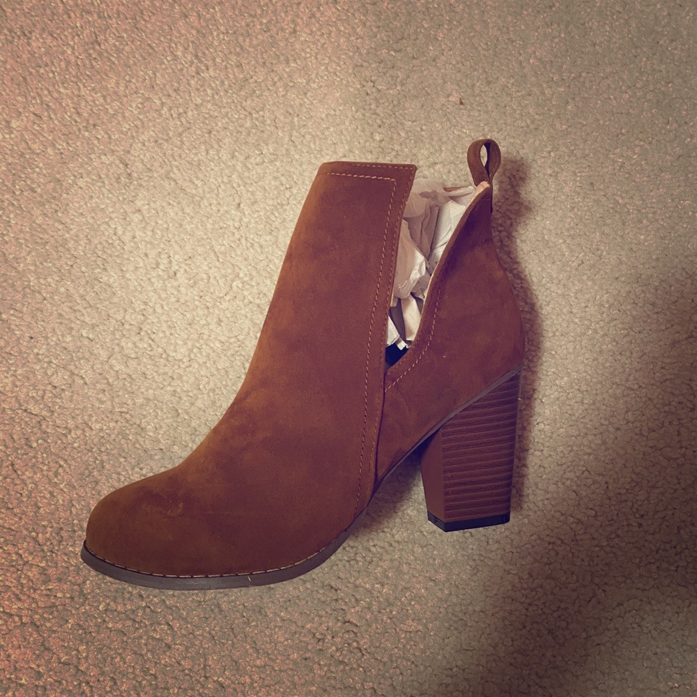 Chase & Chole - brown suede bootie